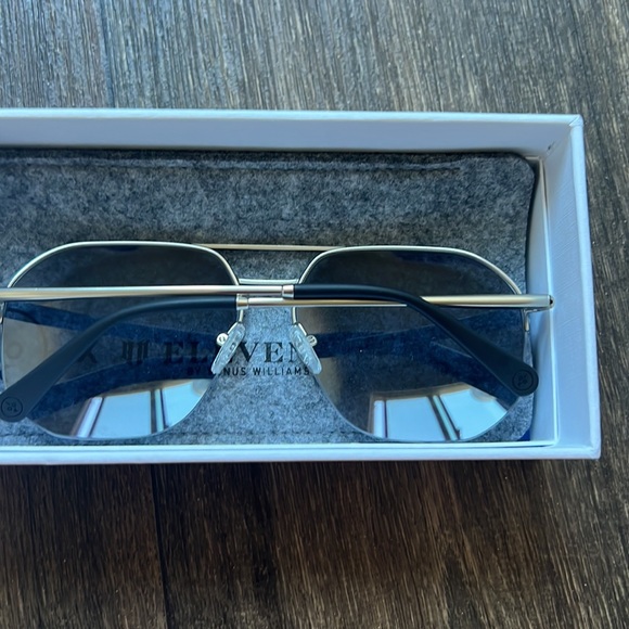 Look x Eleven Muse Sunglasses - Picture 2 of 4